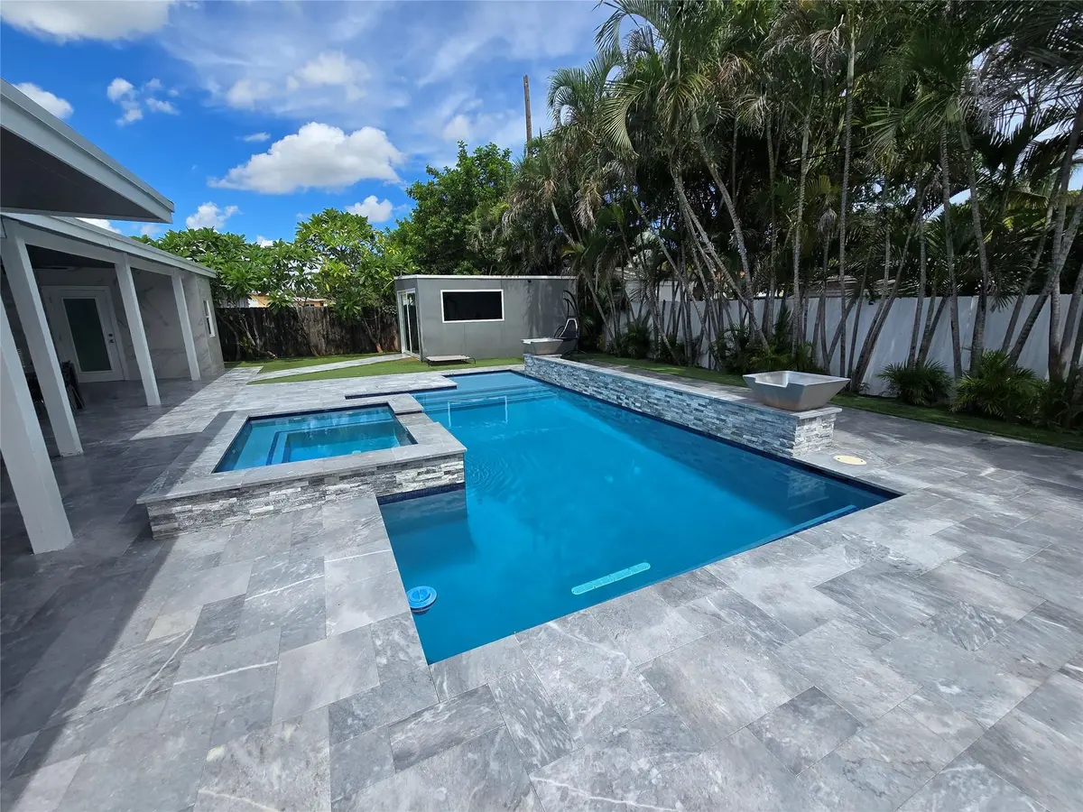 Photo 2 at 2340 NE 8th Avenue, Pompano Beach
