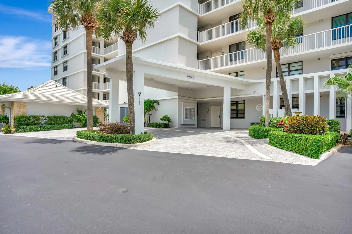 _MLP0243 at 911 Ocean Drive 704, Juno Beach