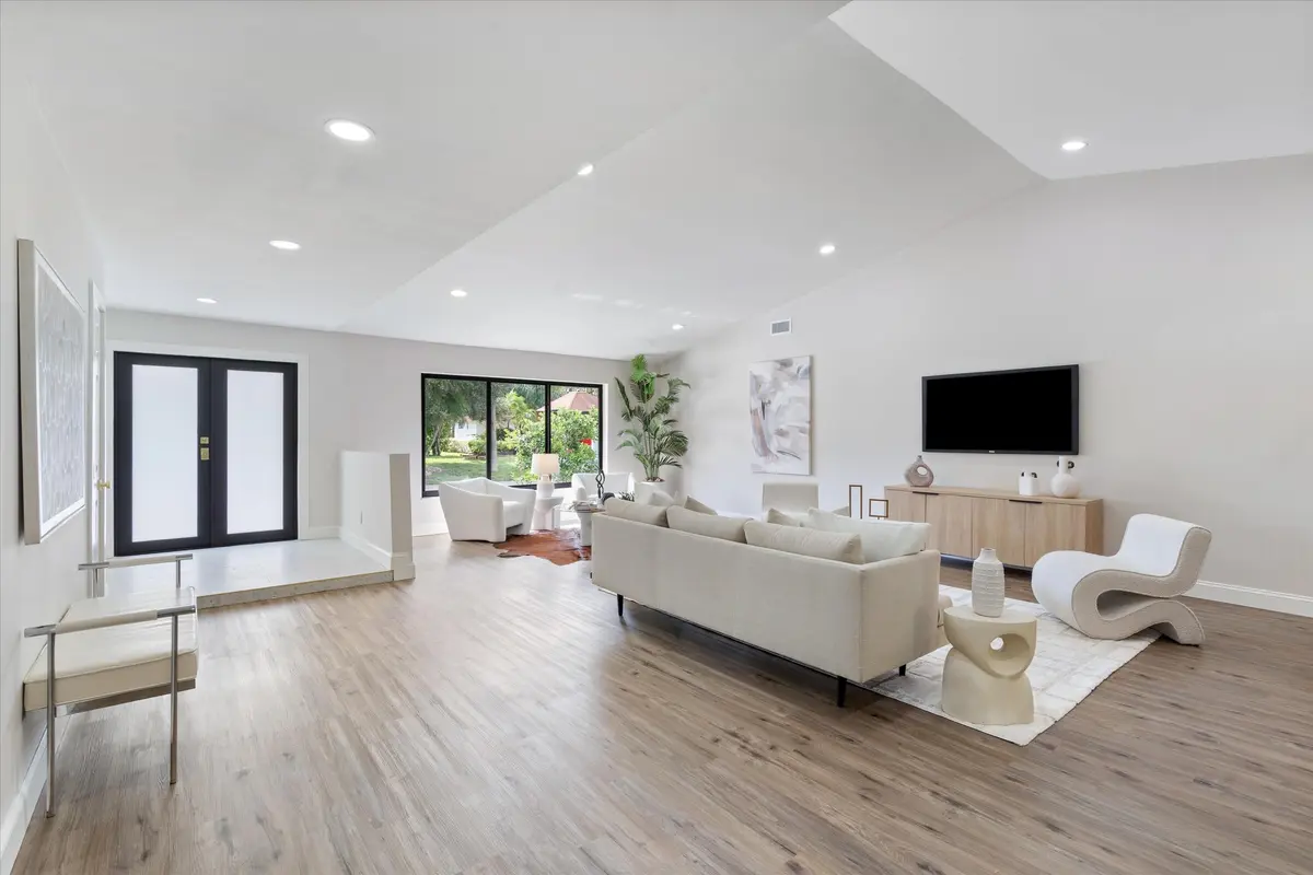 Living Room at 6111 WHITE OAK Lane, Tamarac