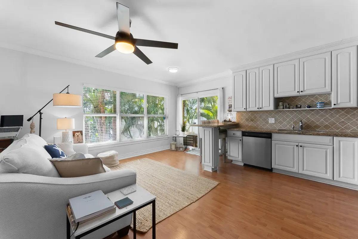 Kitchen & Living Area at 615 S Riverside Drive 7, Pompano Beach