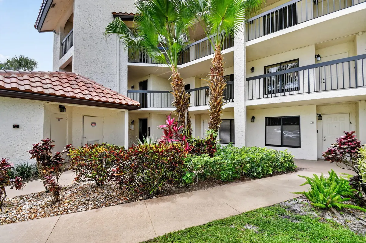 Front of Structure at 10173 Mangrove Drive 204, Boynton Beach