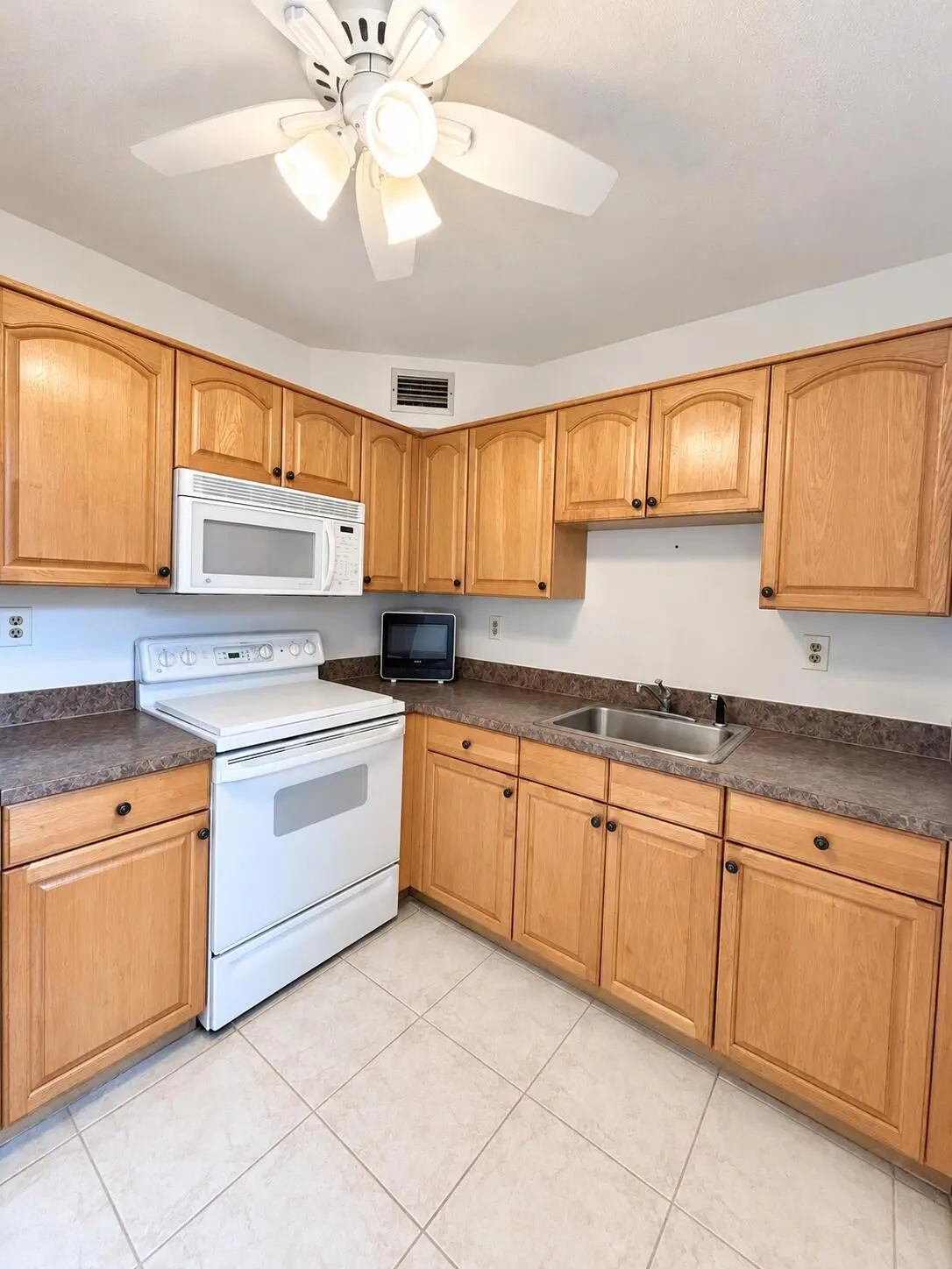 323 FLANDERS G Drive, Delray Beach, FL – photo 4
