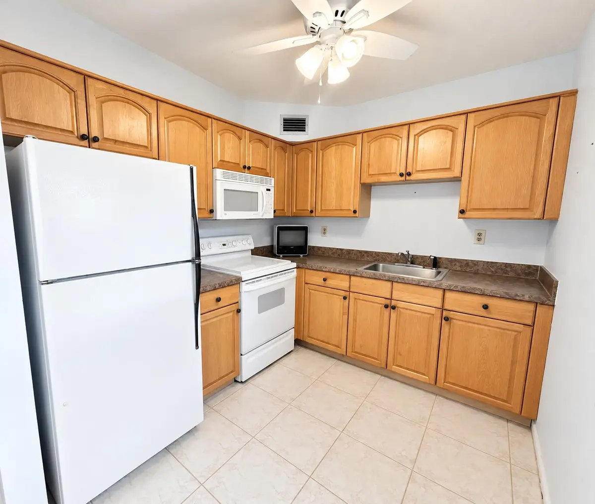 323 FLANDERS G Drive, Delray Beach, FL – photo 6
