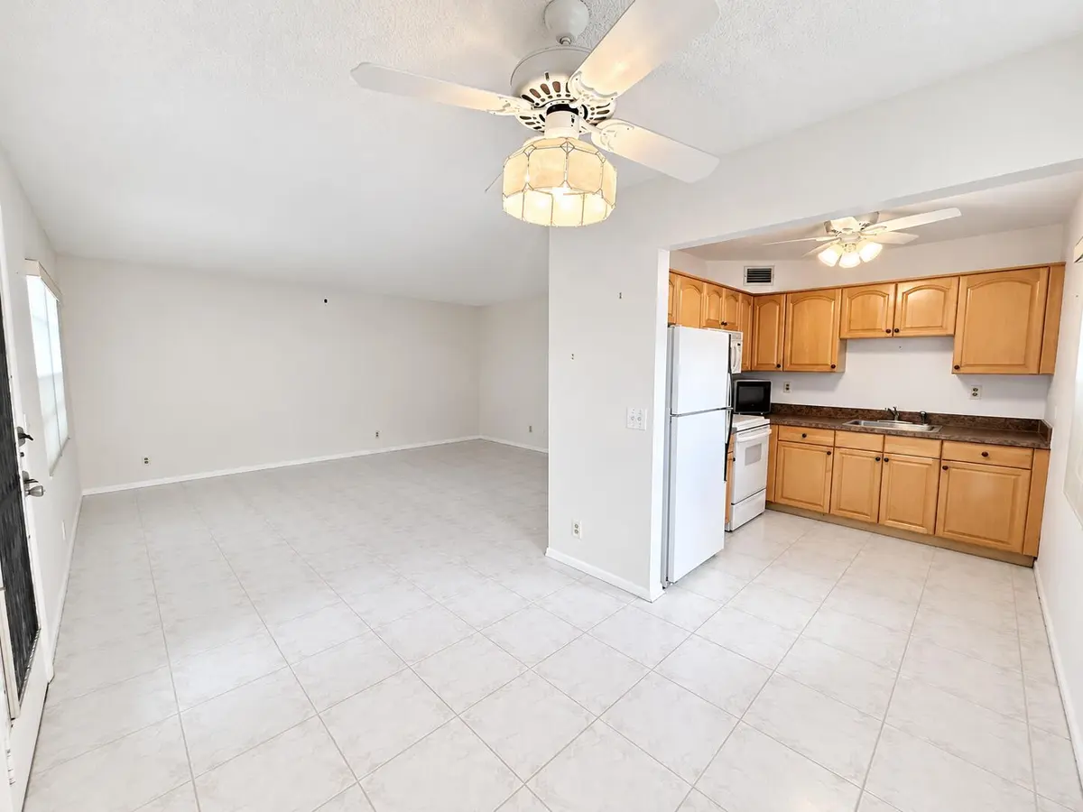 323 FLANDERS G Drive, Delray Beach, FL – photo 7