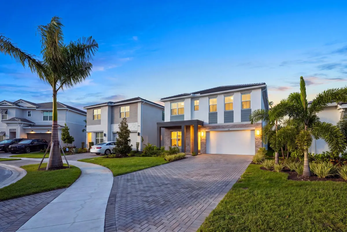 Front of Structure at 138 Parkside Way, Royal Palm Beach