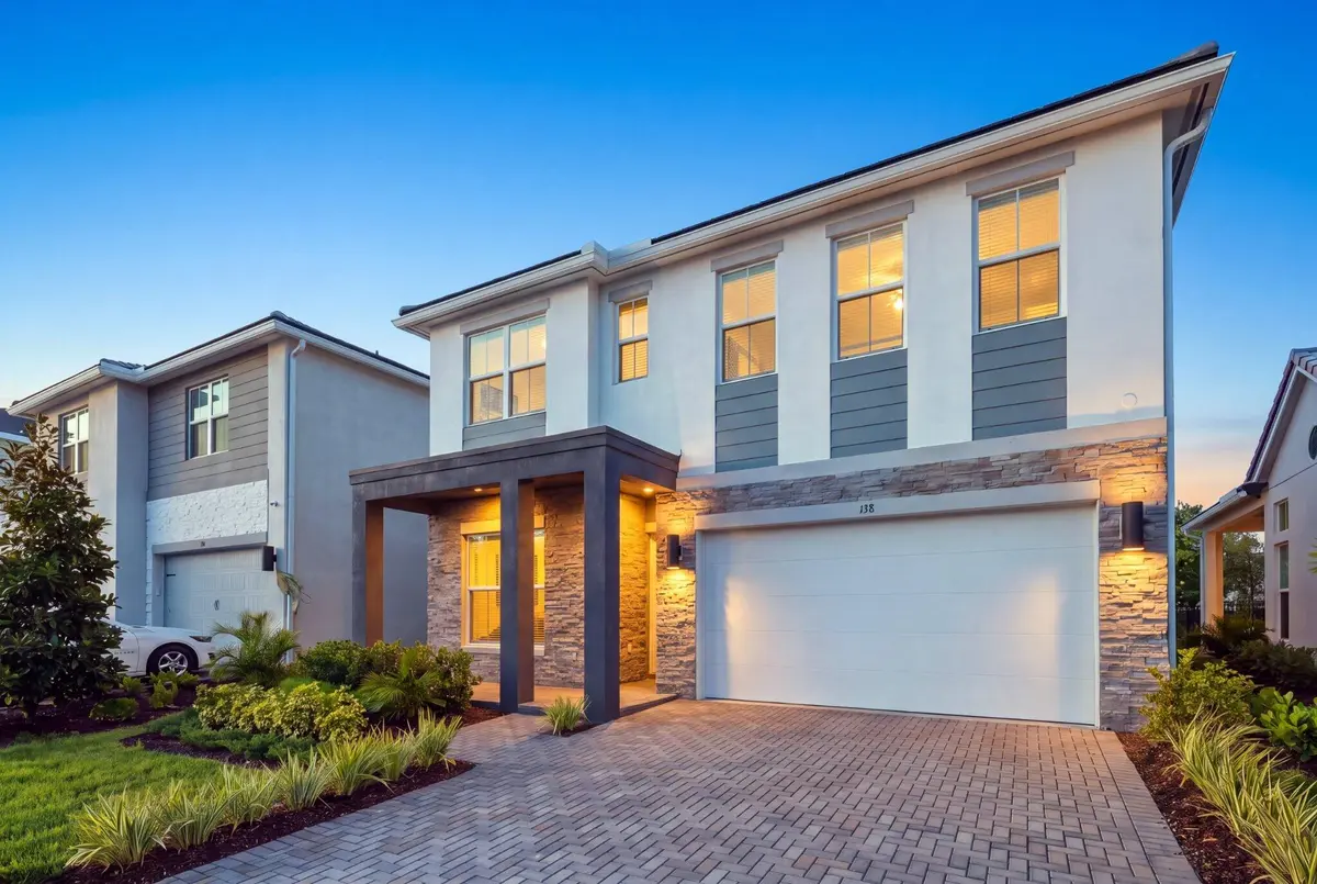 Front of Structure at 138 Parkside Way, Royal Palm Beach