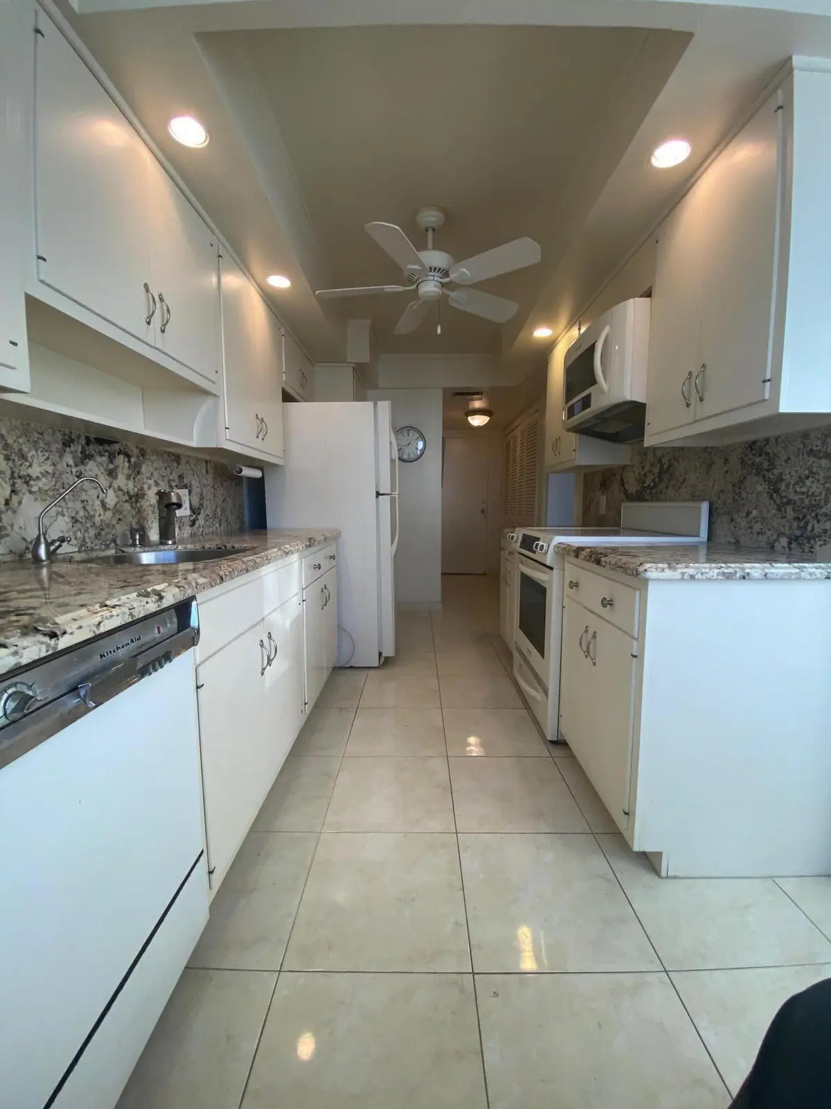 cbt kitchen at 1200 S Ocean Boulevard 11E, Boca Raton