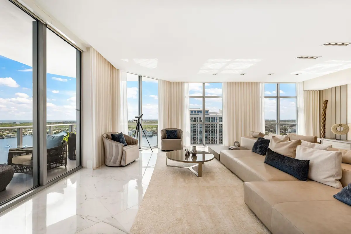 17301 Biscayne Blvd_1oakstudios_11 at 17301 BISCAYNE Boulevard PH-7, North Miami Beach