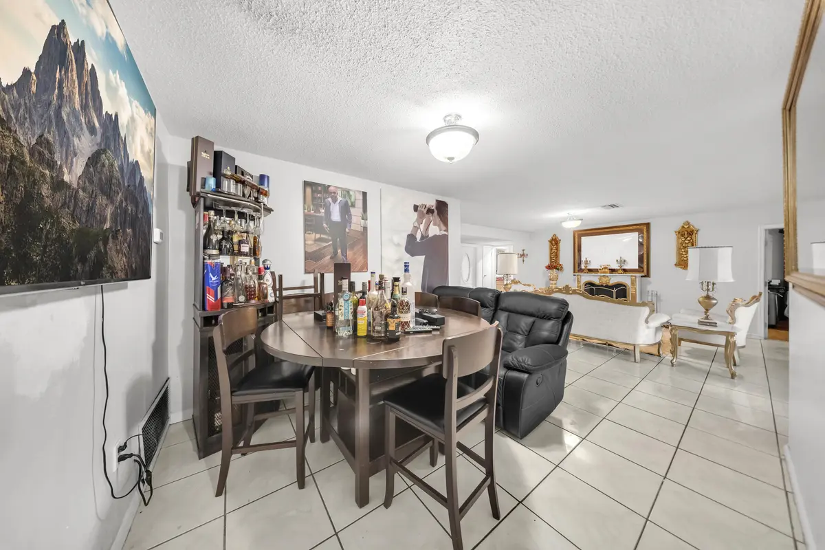 10-DSC0348 at 6736 PANSY Drive, Miramar