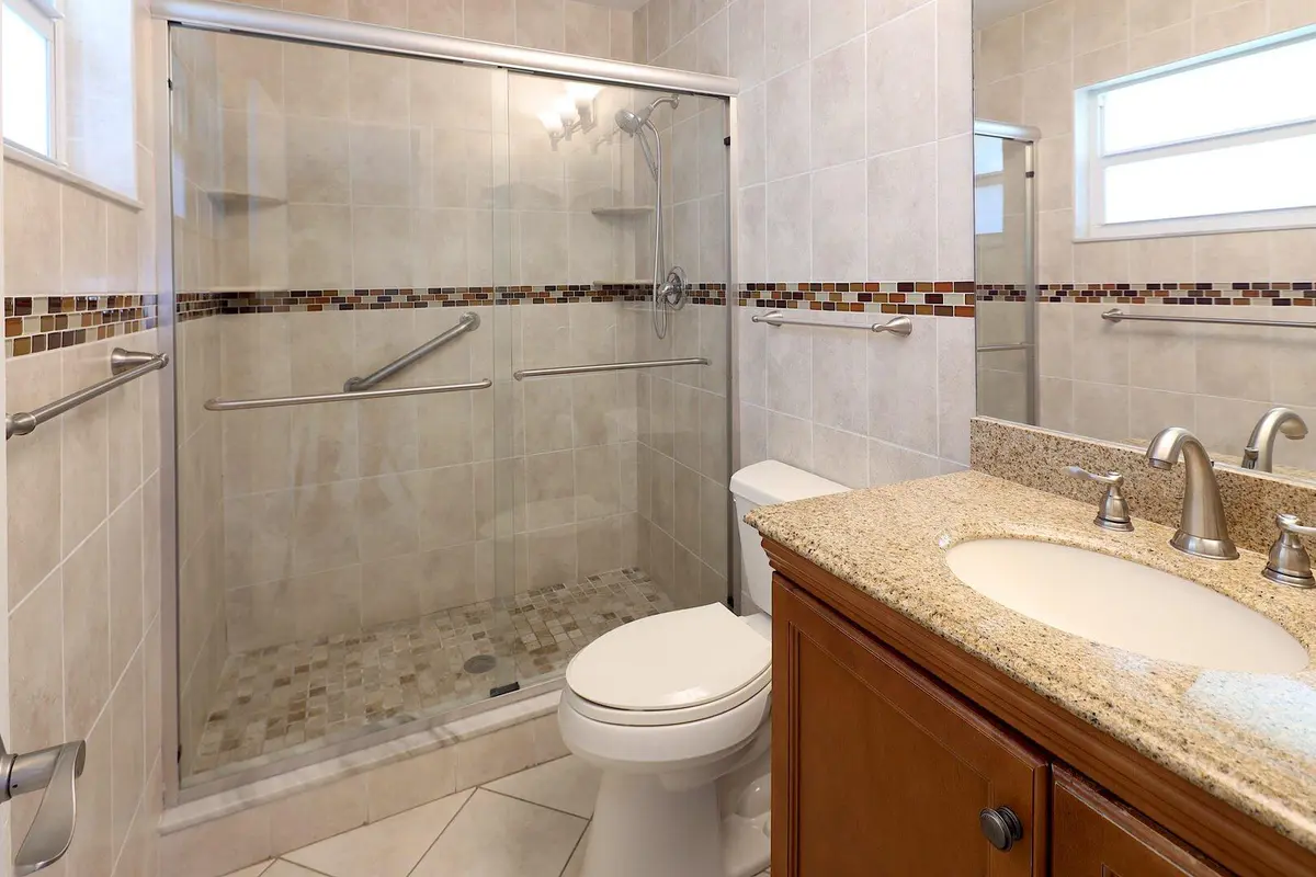 Full Bathroom with Walk-In Shower at 7305 NW 58TH Court, Tamarac
