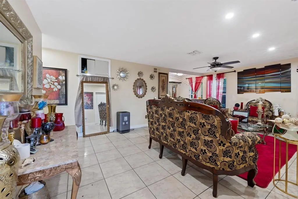 PIC 4 at 2651 NW 42ND Avenue, Lauderhill
