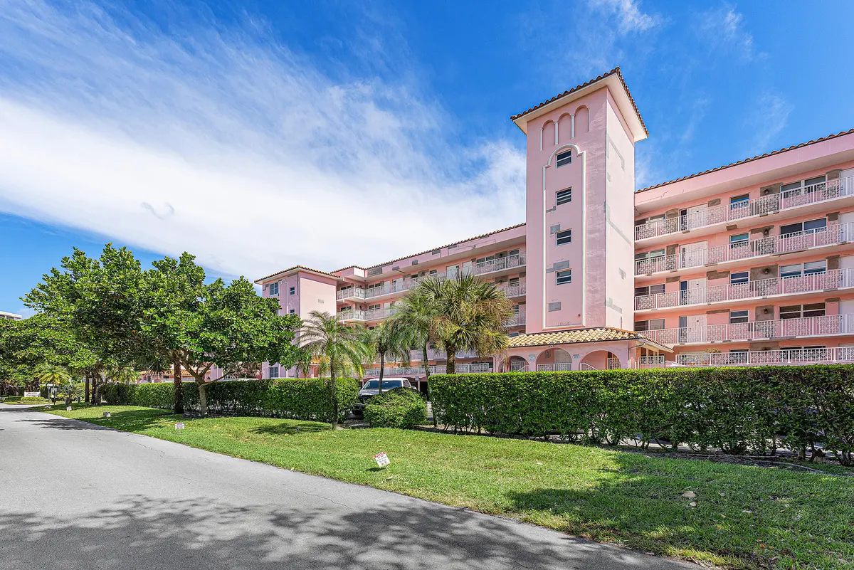 001-1040BanyanRoad-401N-BocaRaton-FL-334 at 1001 E Camino Real 4010, Boca Raton