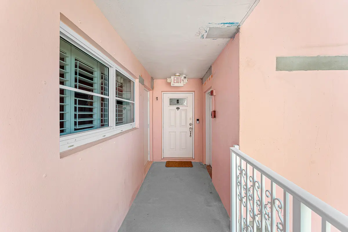 002-1040BanyanRoad-401N-BocaRaton-FL-334 at 1001 E Camino Real 4010, Boca Raton