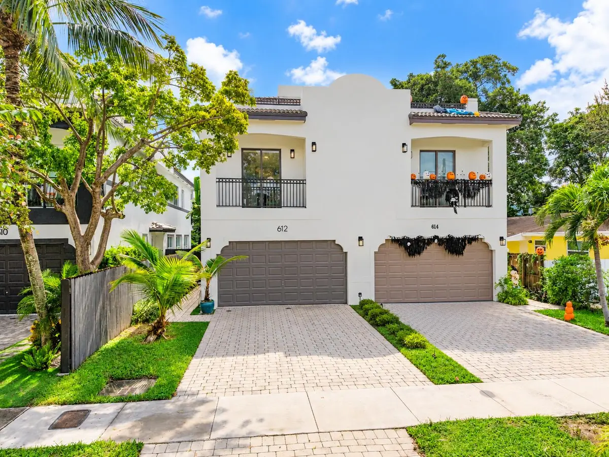 Sunny Mediterranean Duplex with Hallowee at 612 SW 10th Street, Fort Lauderdale