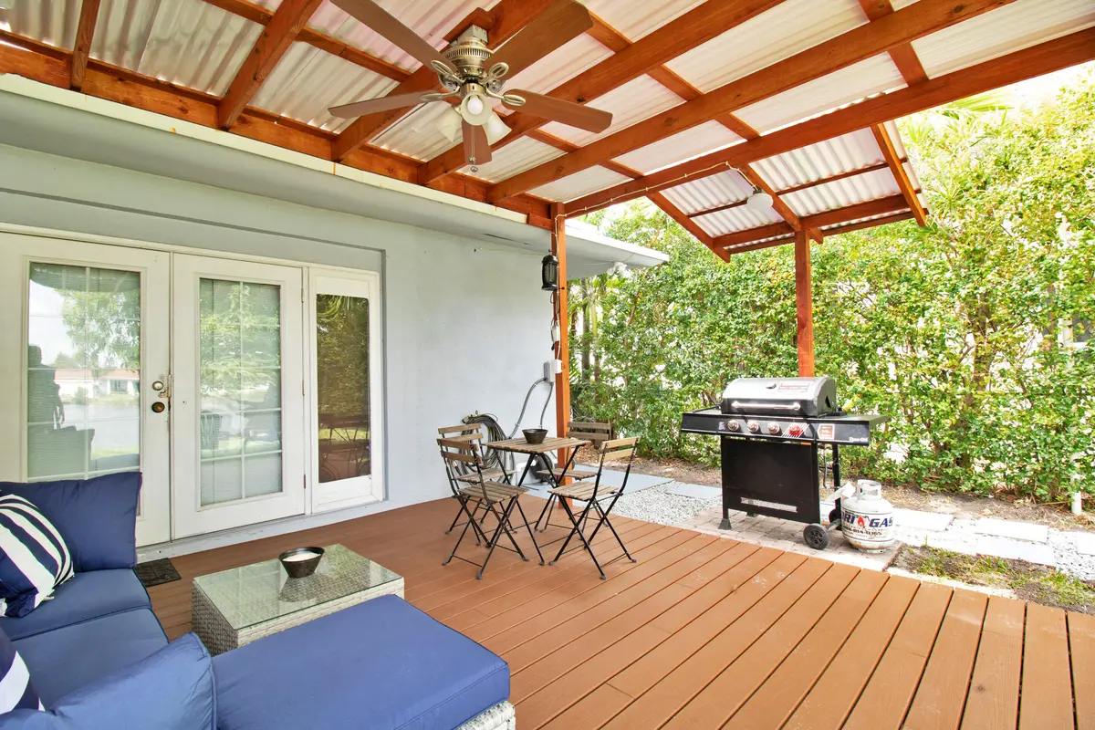 IMG_2895 at 1031 SW 3RD Street, Hallandale Beach