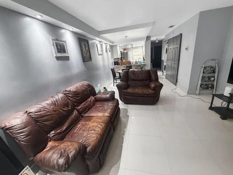 TC8TE2nQ at 4316 NW 120TH Lane A, Sunrise