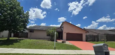 7440 NW 42nd Court, Lauderhill – Single Family Residence for sale