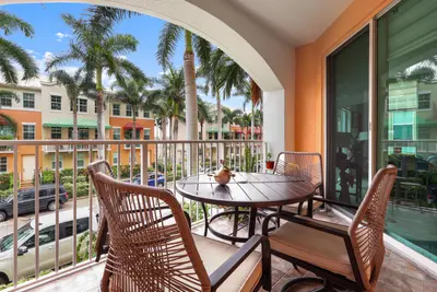 804 E WINDWARD Way 209, Lantana – Condominium for rent