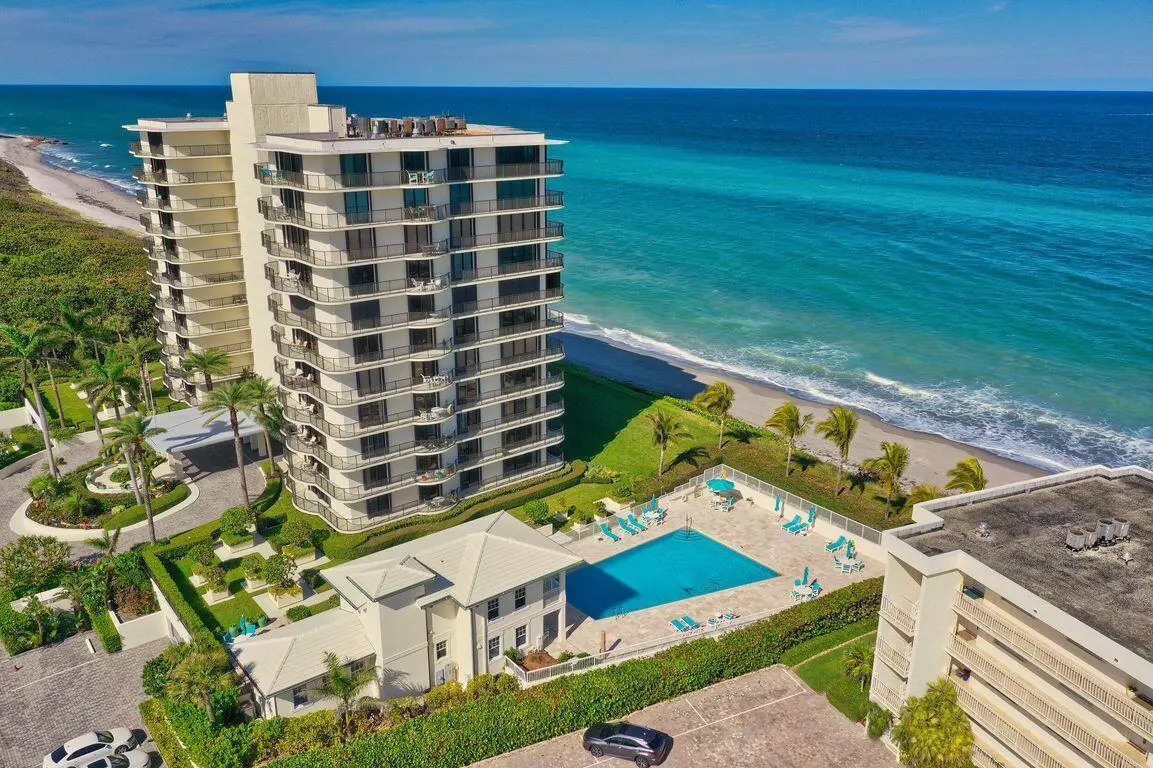 Pool at 400 S Beach Road 701, Tequesta