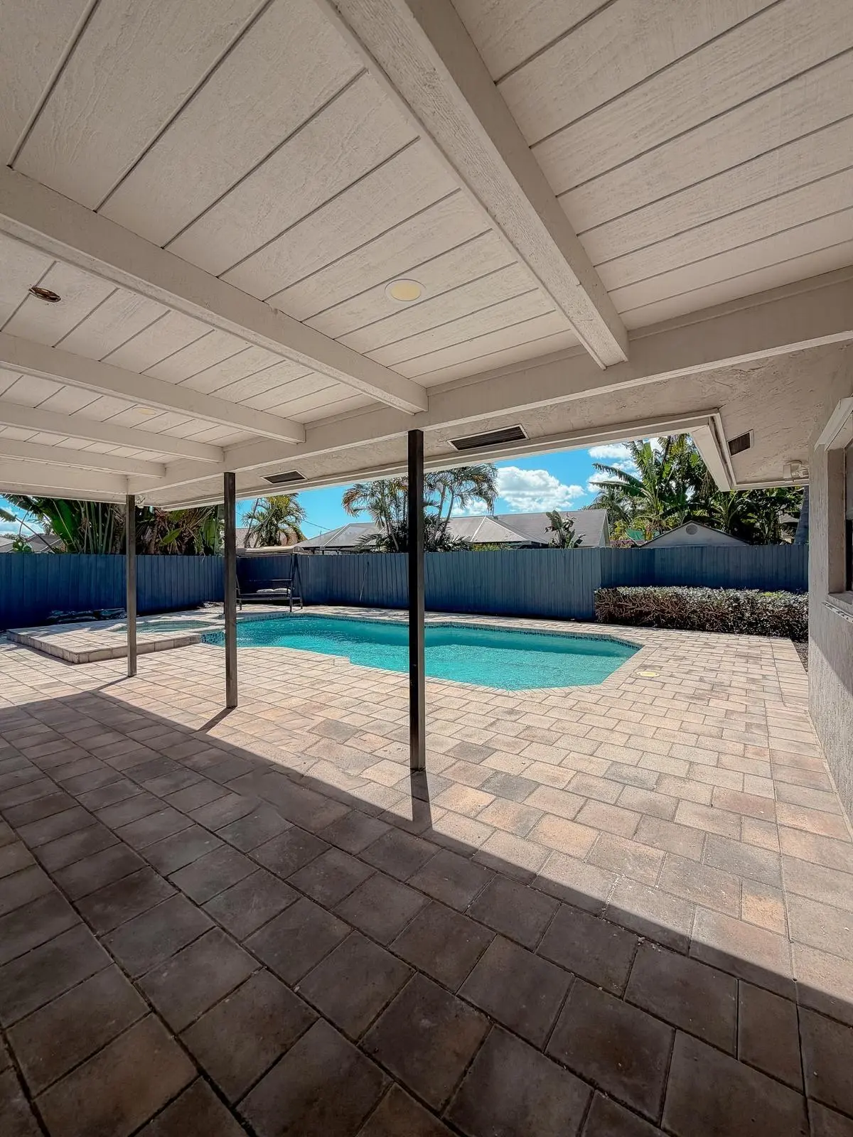 50a0ff11-1485-4558-81aa-23d7856adfd5 at 1007 WYNNDALE Way, Lantana