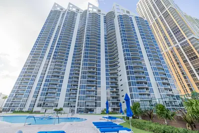 17555 COLLINS Avenue 2305, Sunny Isles Beach – Condominium for sale