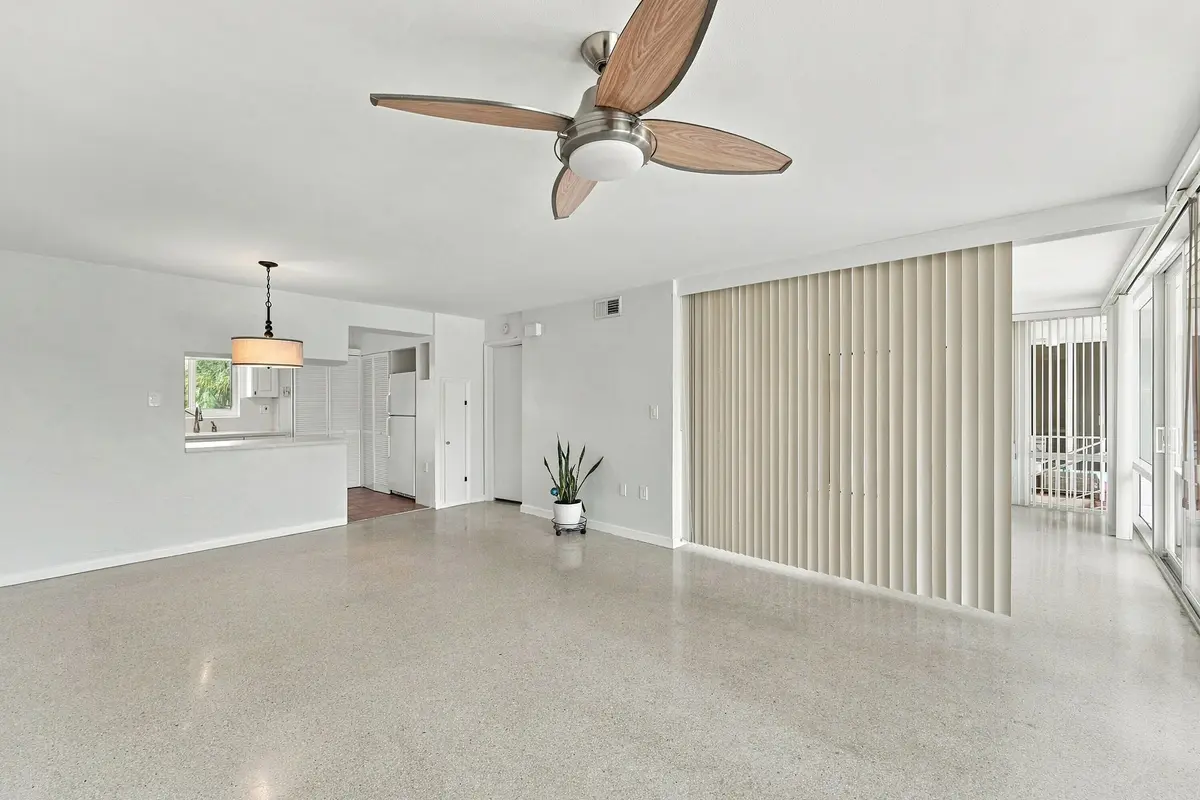 04_dsc07429_eda96a48 at 2725 NE 32ND Avenue 7, Fort Lauderdale