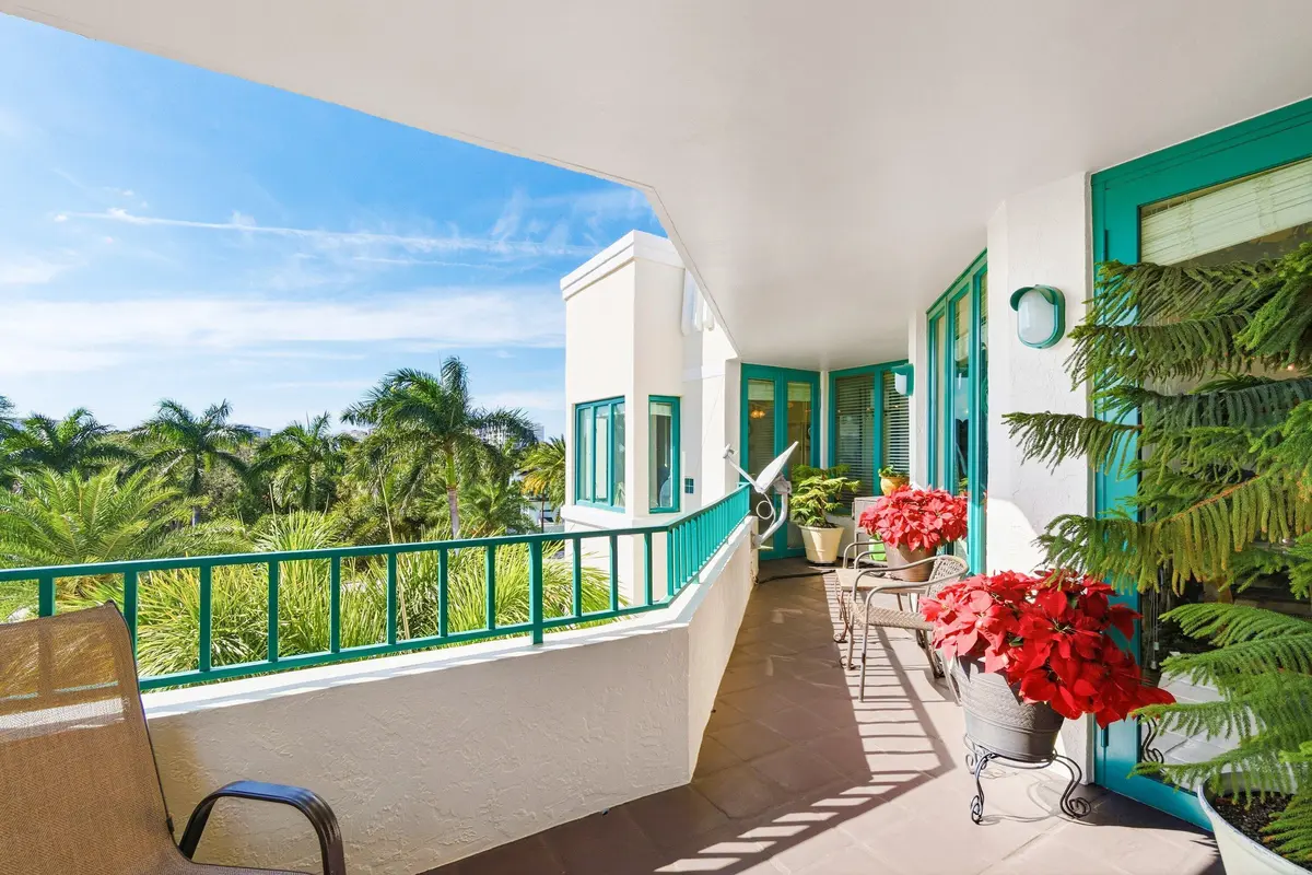 025-100Southeast5thAvenue-PH14-BocaRaton at 100 SE 5th Avenue PH14, Boca Raton
