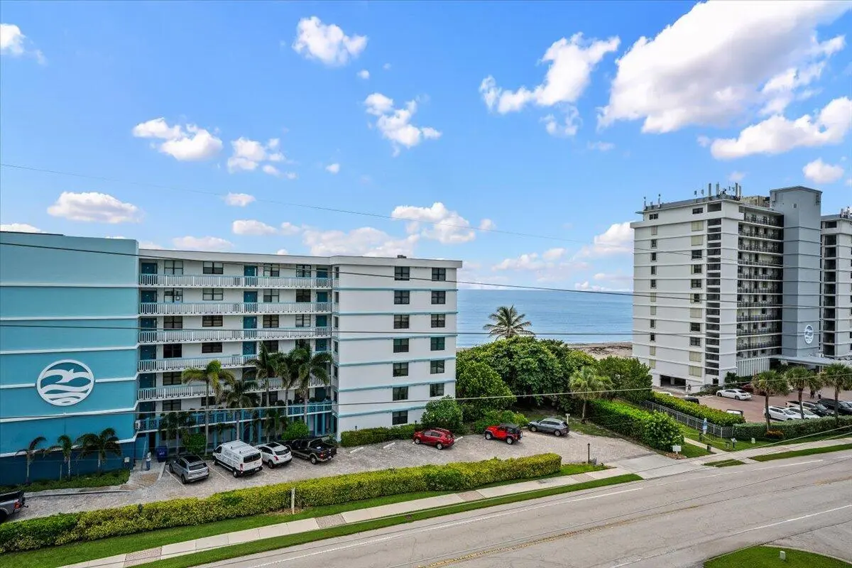 Front of Structure at 911 OCEAN Drive 601, Juno Beach
