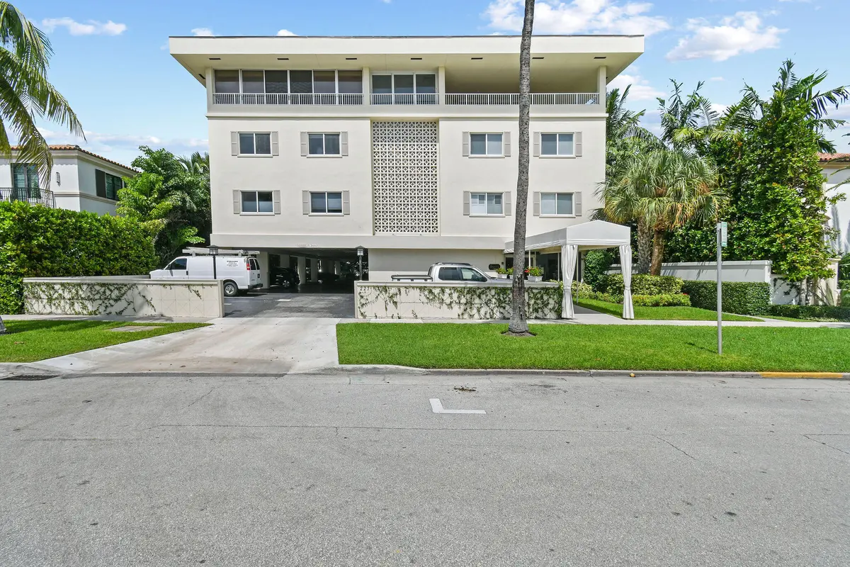 227BrazilianAve#2H(1) at 227 Brazilian Avenue 2H, Palm Beach