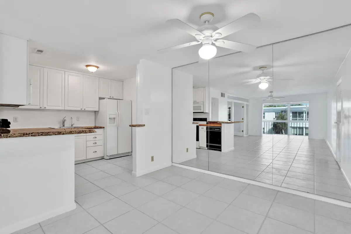 6-web-or-mls-DSC03104 at 6469 BAY CLUB Drive 3, Fort Lauderdale