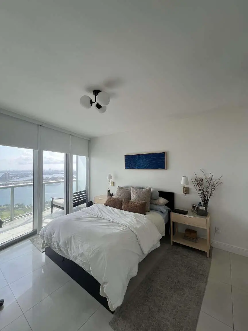 014_Jalilpour.14 at 888 BISCAYNE Boulevard 3712, Miami