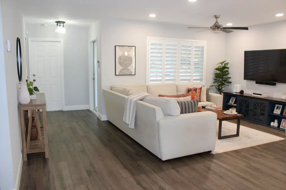 IMG_1622 at 10334 SW 50th Street, Cooper City