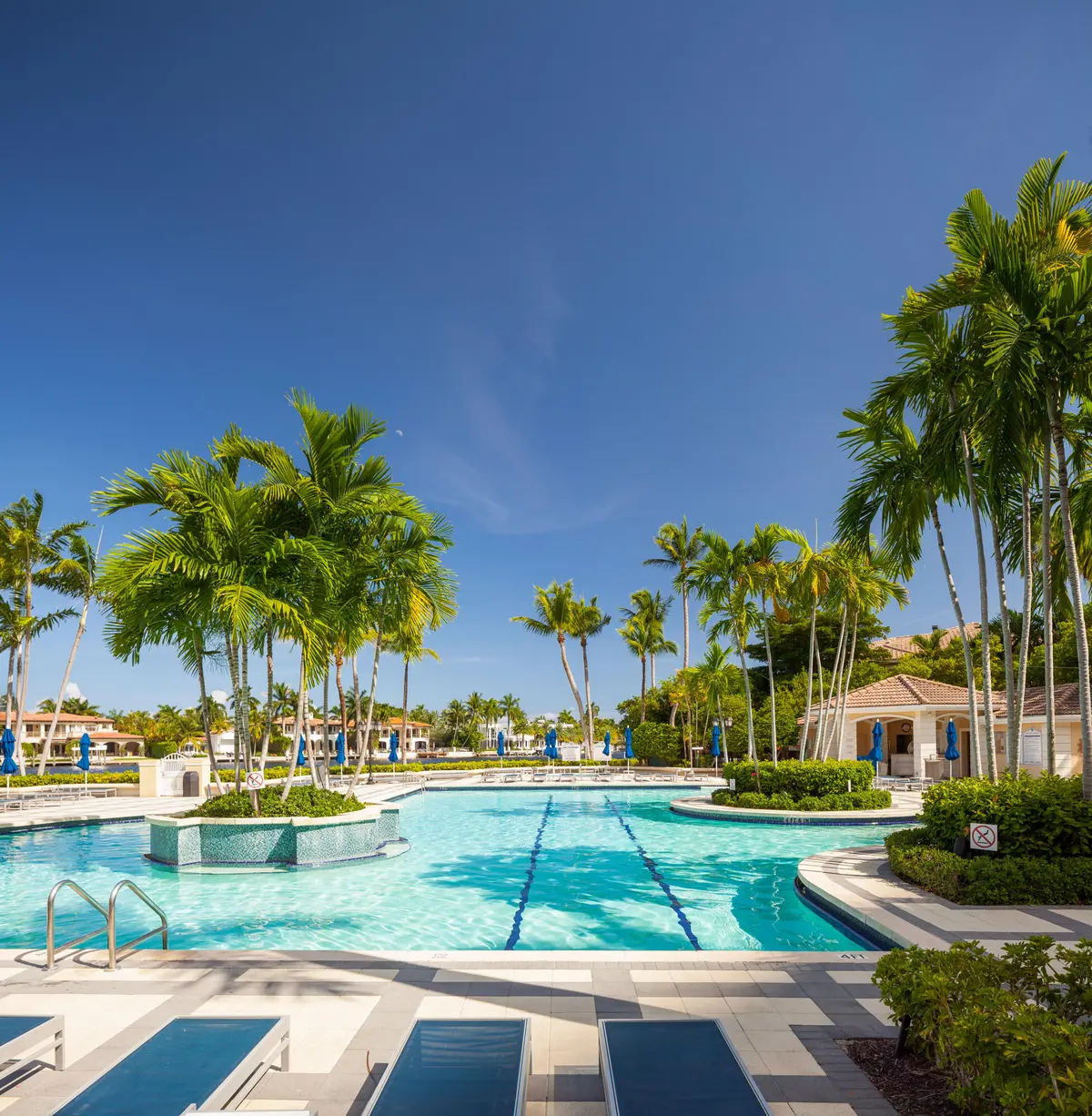 Ammenities - Intracoastal Pool at 21200 POINT Place 801, Aventura