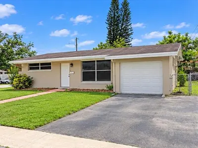 7700 SUNSET STRIP, Sunrise – Single Family Residence for sale