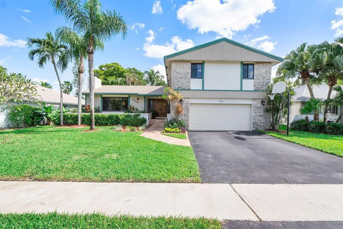 Front of the house at 3210 NW 93RD Avenue, Sunrise