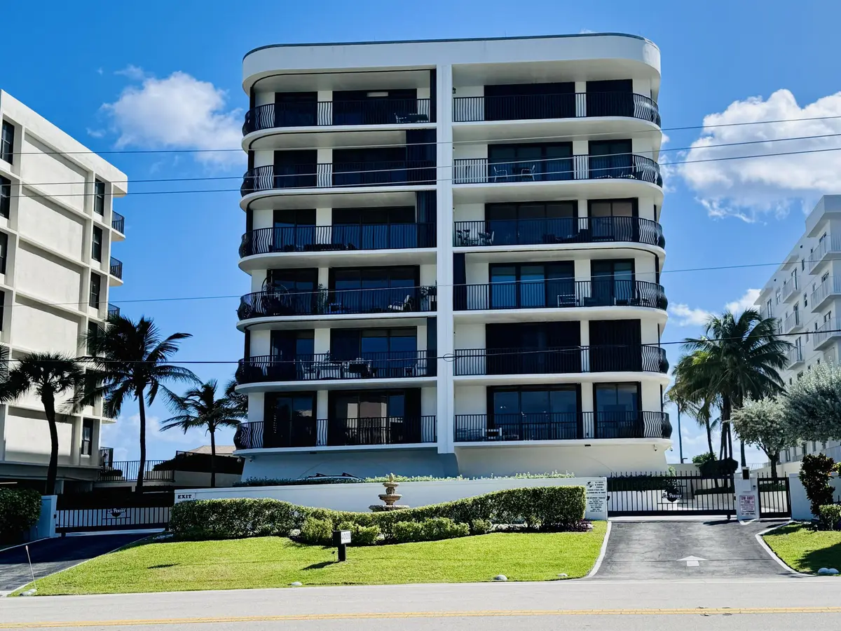 Building Front at 4000 S Ocean Boulevard 103, South Palm Beach