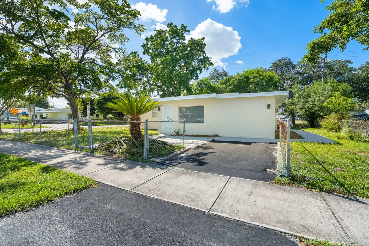 DSC06801 at 1101 NW 23RD Terrace, Fort Lauderdale