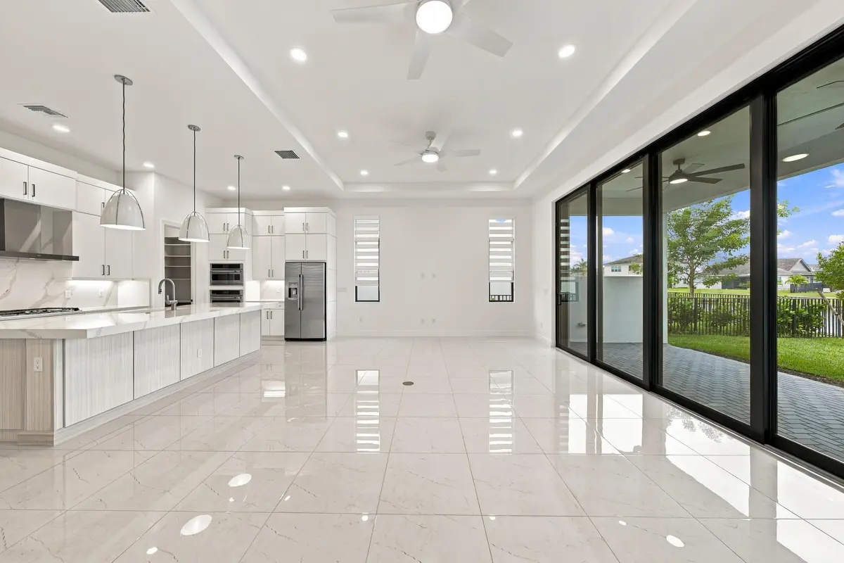 Great Room at 4931 Rivo Alto Circle, Westlake