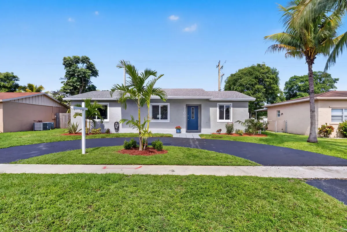 4-web-or-mls-DSC08386_360MEDIA at 7703 SW 3RD Street, North Lauderdale
