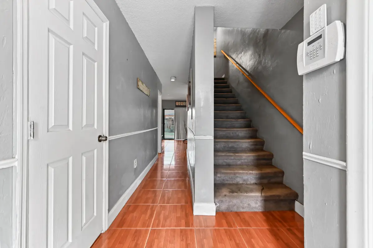 04 entry 01 at 941 W 80th Place, Hialeah
