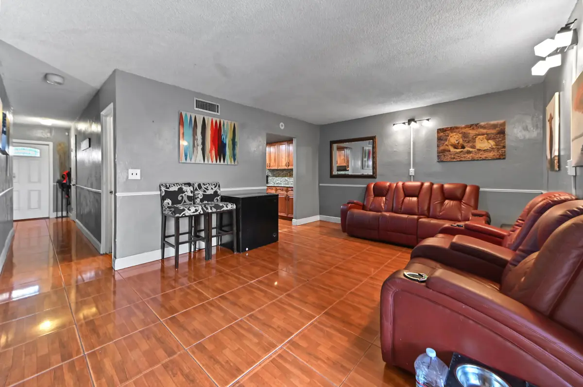 08 living room 03 at 941 W 80th Place, Hialeah