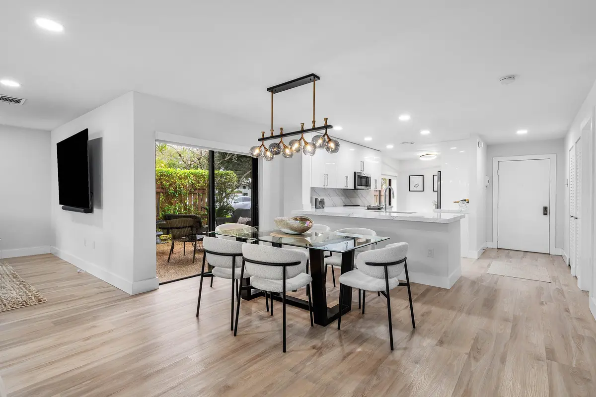 Dining Area at 17 SOUTHPORT Lane G, Boynton Beach