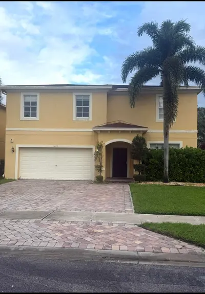 5827 GYPSUM Place, Lake Belvedere Estates – Single Family Residence for sale