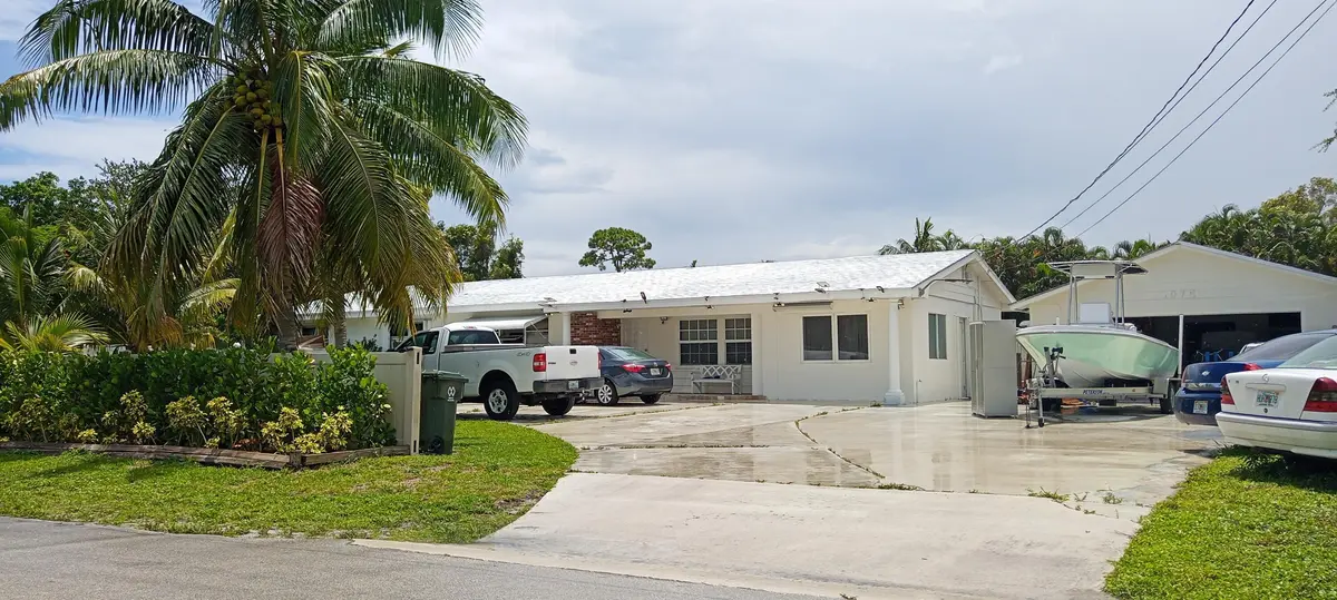 Front of Structure at 1975 Palm Acres Drive, Palm Springs