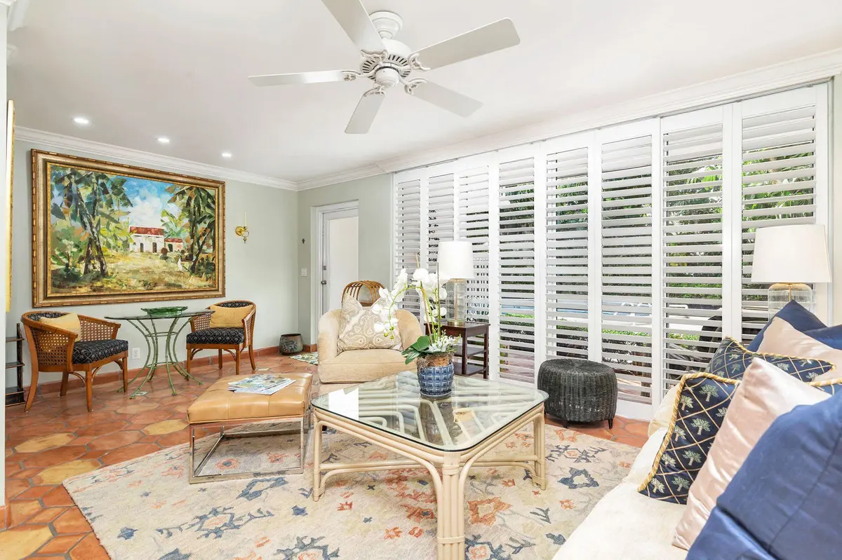 401 PERUVIAN Avenue 1050, Palm Beach, FL – photo 4