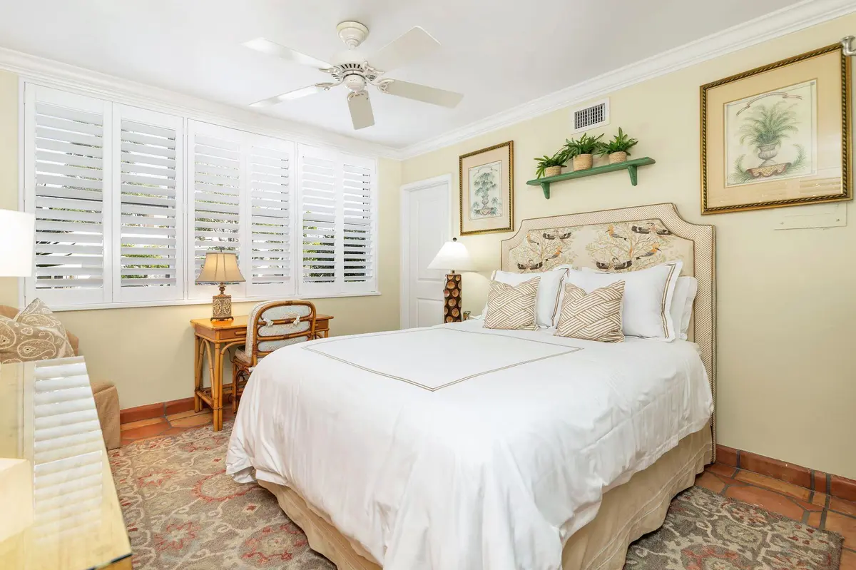 401 PERUVIAN Avenue 1050, Palm Beach, FL – photo 7