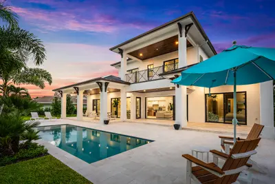325 Fairway, Tequesta – Single Family Residence for sale