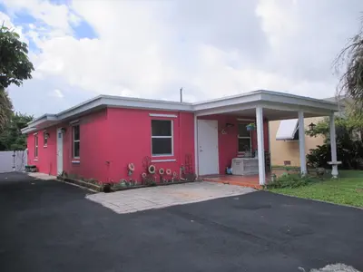 626 Minnesota Street, Lantana – Duplex for sale