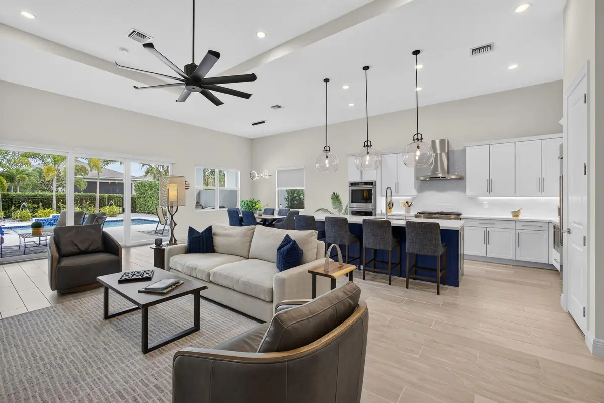 Great Room at 9940 Regency Way, Palm Beach Gardens