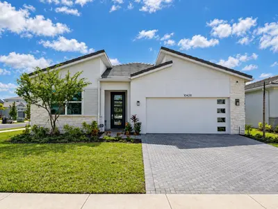 10428 SW Jadewood Court, Port St. Lucie – Single Family Residence for sale